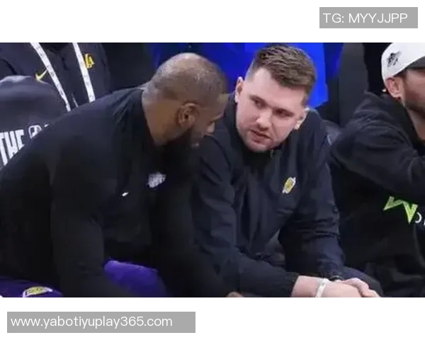 东契奇谈老詹回归球队目标与钓鱼动作背后的友谊故事 东契奇谈老詹回归球队目标与钓鱼动作背后的友谊故事